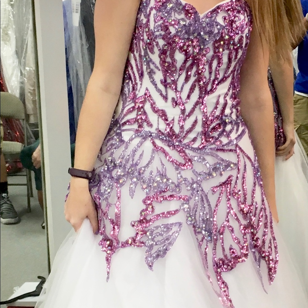 Pageant/prom - Picture 2 of 5